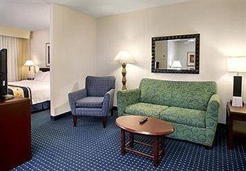 Springhill Suites By Marriott Waterford / Mystic Нью-Лондон Экстерьер фото