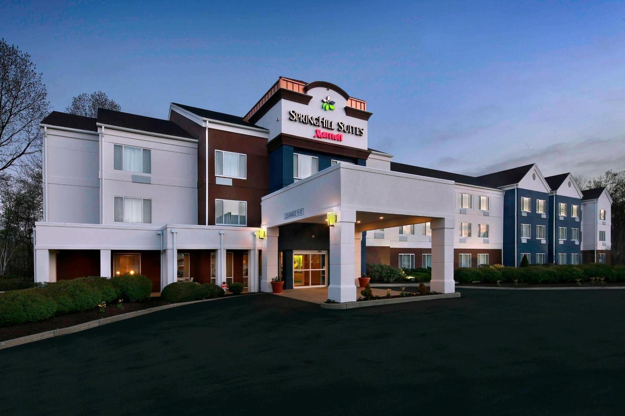 Springhill Suites By Marriott Waterford / Mystic Нью-Лондон Экстерьер фото